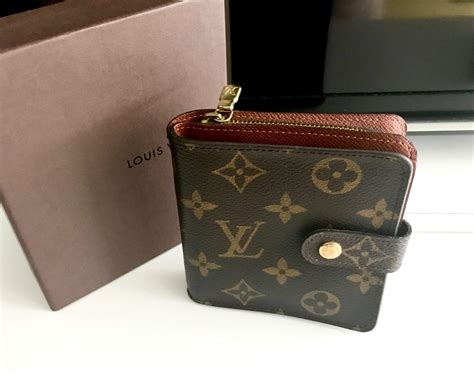 louis vuitton monogram wallet price|Louis Vuitton bifold wallet.